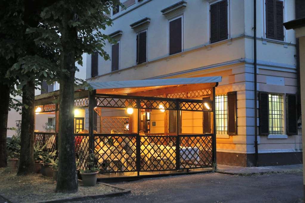 Hotel Le Ville Модена Ресторан фото